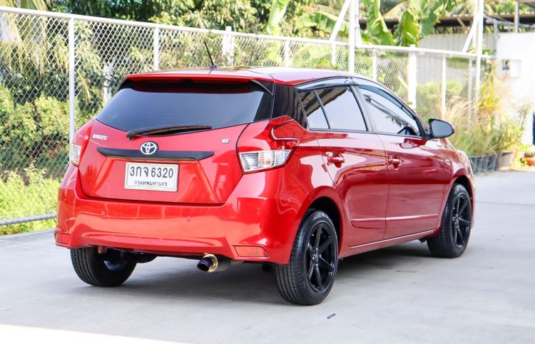 Toyota Yaris 2014 1.2 E Sedan เบนซิน ไม่ติดแก๊ส เกียร์อัตโนมัติ แดง รูปที่ 3