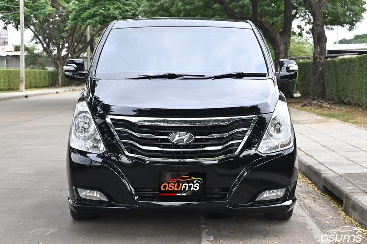 Hyundai H-1  2015 2.5 Elite Van ดีเซล ไม่ติดแก๊ส เกียร์อัตโนมัติ ดำ รูปที่ 2