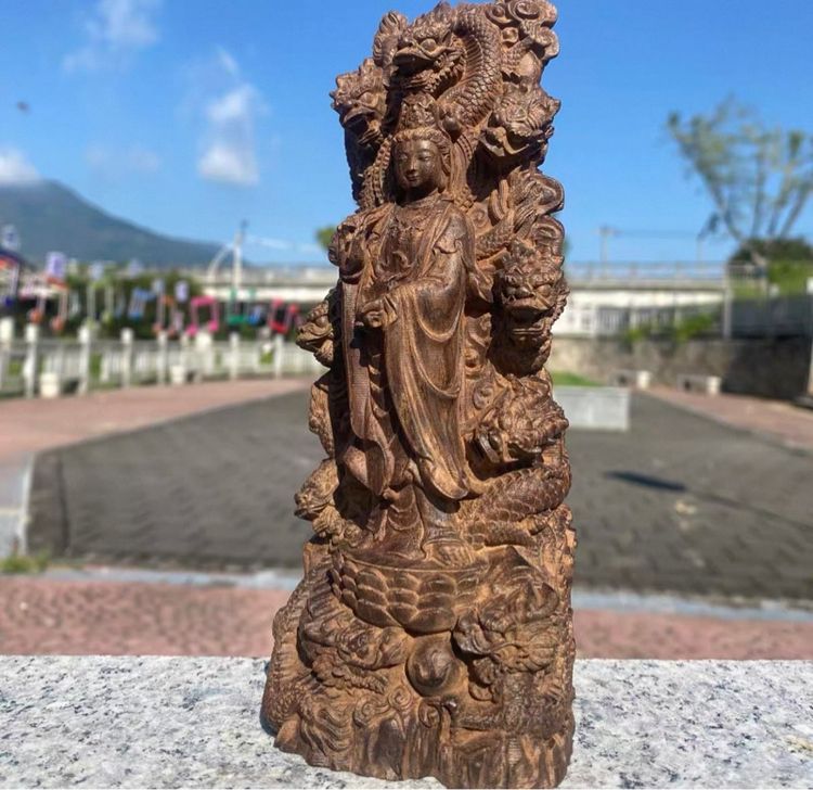 ✨รูปปั้นแกะสลักนี้เป็นรูปเจ้าแม่กวนอิม ✨ รูปที่ 2