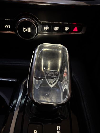 Volvo V60 2020 2.0 T8 Inscription 4WD Van เบนซิน เทา รูปที่ 4