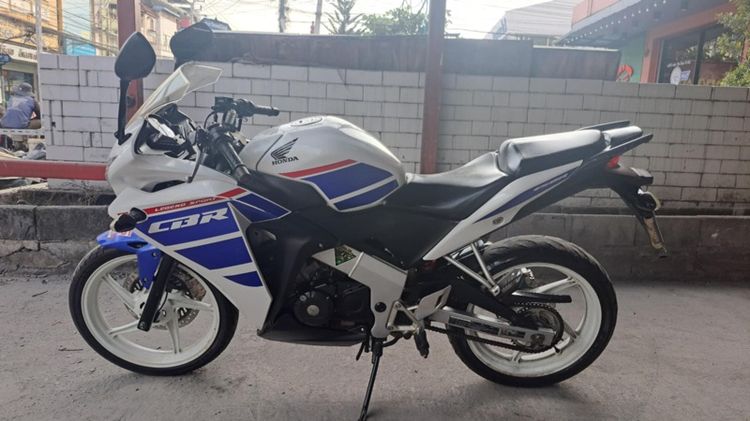 Honda CBR 150r รูปที่ 3