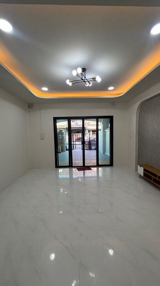 อื่นๆ สร้างเสร็จก่อน 2010 มีบางส่วน ใช่ มนวดีพาร์ค (วัดลาดปลาดุก) รูปที่ 3