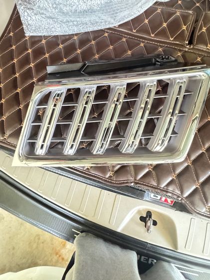 กระจังหน้าปาเจโร่ ปี08-13 รูปที่ 2