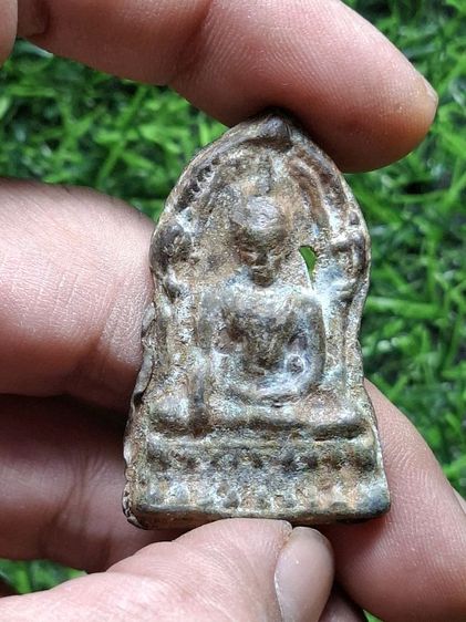 พระเนื้อชินเก่าไม่ทราบที่