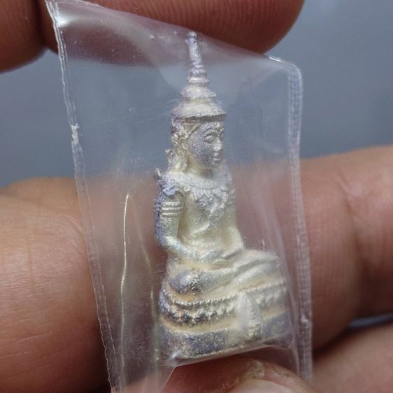พระแก้วมรกต ทรงฤดูร้อน สธ.ลอยองค์ เนื้อเงินพ่นทราย สมเด็จพระเทพฯจัดสร้าง วัดบวรนิเวศวิหาร ปี 2538 พร้อมกล่องเดิม รับประกันแท้ รูปที่ 5