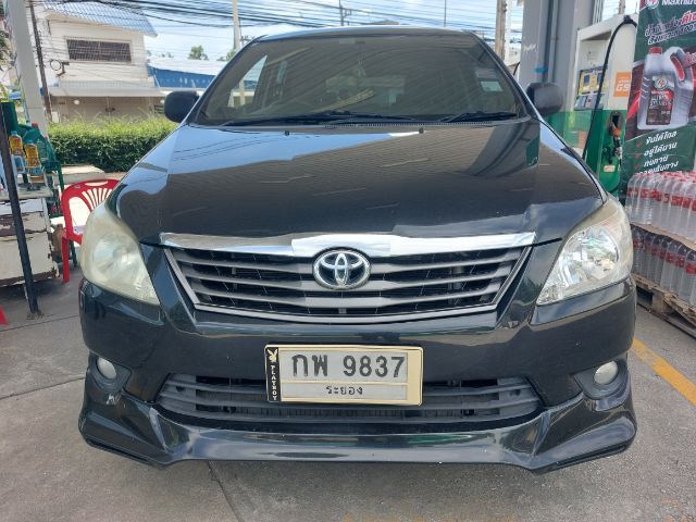 Toyota Innova 2012 2.0 G Utility-car เบนซิน LPG เกียร์อัตโนมัติ ดำ