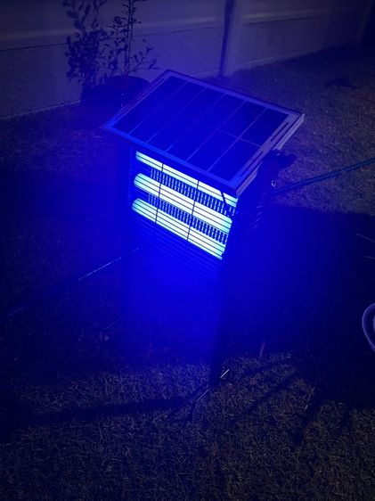 โคมไฟกับดักยุง แมลง พลังงานแสงอาทิตย์ กันน้ำ ใช้พลังงานแสงอาทิตย์ และไฟบ้านได้