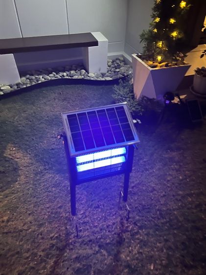 โคมไฟกับดักยุง แมลง พลังงานแสงอาทิตย์ กันน้ำ ใช้พลังงานแสงอาทิตย์ และไฟบ้านได้ รูปที่ 2