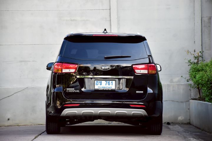 Kia Grand Carnival 2018 2.2 EX Van ดีเซล ไม่ติดแก๊ส เกียร์อัตโนมัติ ดำ รูปที่ 3