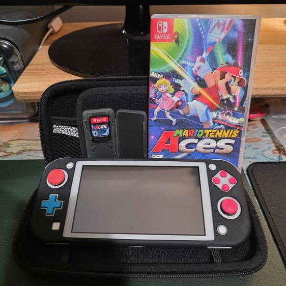 Nintendo Switch Lite – Zacian and Zamazenta Edition 