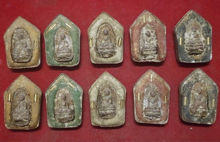 พระขุนแผนปู่ทิม ฝังพระรอด ปี15 จำนวน10องค์ รูปที่ 8
