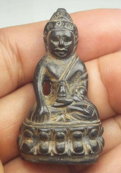 tพระกริ่งเปาเรศ