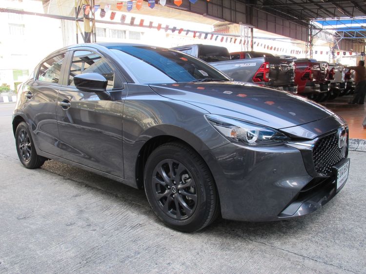 Mazda Mazda 2 2024 1.3 SP Sports Sedan เบนซิน ไม่ติดแก๊ส เกียร์อัตโนมัติ เทา รูปที่ 2