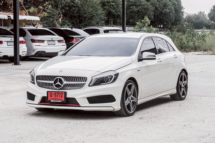 Mercedes-Benz A-Class 2014 A250 Sedan เบนซิน ไม่ติดแก๊ส เกียร์อัตโนมัติ ขาว รูปที่ 2