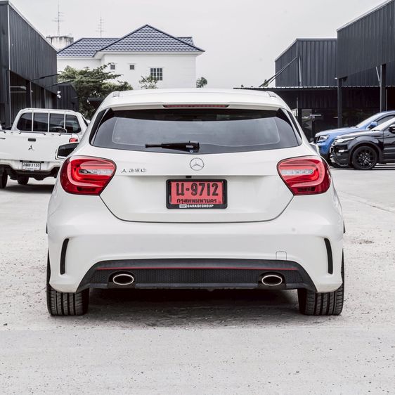 Mercedes-Benz A-Class 2014 A250 Sedan เบนซิน ไม่ติดแก๊ส เกียร์อัตโนมัติ ขาว รูปที่ 4