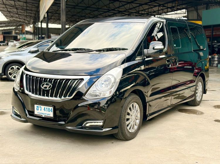 Hyundai H-1  2016 Van ดีเซล ไม่ติดแก๊ส เกียร์อัตโนมัติ ดำ รูปที่ 2