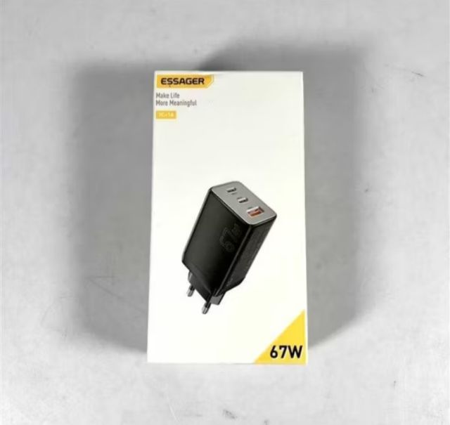 ที่ชาร์จแบต Essager 67W GaN Charger