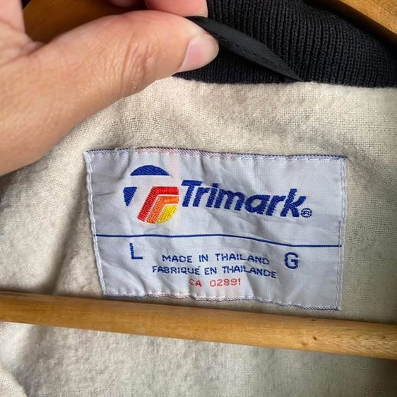 เสื้อเจ็ดเก็ต JAPAN แท้ 💯 size ขนาดอก 22 ยาว 25.5 สภาพดีมาก ทรงสวย มีซัปในเนื้อผ้าดีมากครับ รูปที่ 4