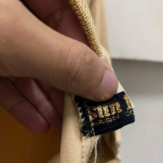 เสื้อเจ็ดเก็ต JAPAN แท้ 💯 size ขนาดอก 22 ยาว 25.5 สภาพดีมาก ทรงสวย มีซัปในเนื้อผ้าดีมากครับ รูปที่ 6