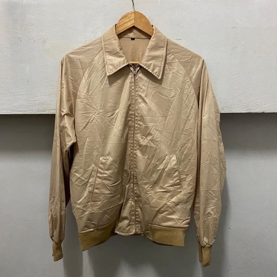 เสื้อเจ็ดเก็ต JAPAN แท้ 💯 size ขนาดอก 22 ยาว 25.5 สภาพดีมาก ทรงสวย มีซัปในเนื้อผ้าดีมากครับ