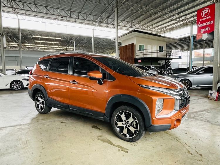 Mitsubishi Xpander Cross 2020 1.5 Utility-car เบนซิน ไม่ติดแก๊ส เกียร์อัตโนมัติ ส้ม รูปที่ 2