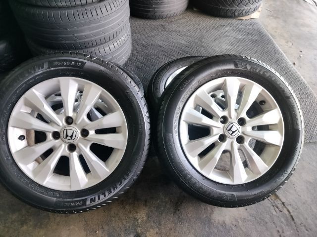 ล้อแม็กฮอนด้าซิตี้ แจส ขอบ15 4รู100พร้อมยาง รูปที่ 2