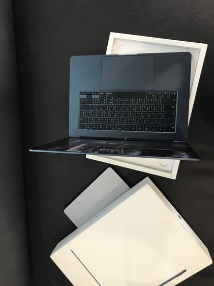 MacBook Air M4 15 นิ้ว Ram 16 256 GB midnight มีประกันถึง June 2026