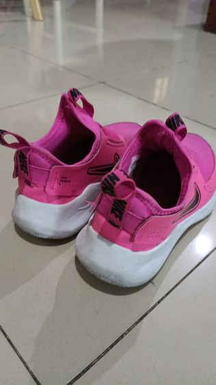 รองเท้าเด็กNike รูปที่ 2