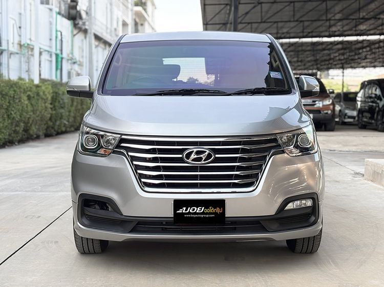 Hyundai H-1  2019 2.5 Elite Utility-car ดีเซล ไม่ติดแก๊ส เกียร์อัตโนมัติ เทา รูปที่ 2