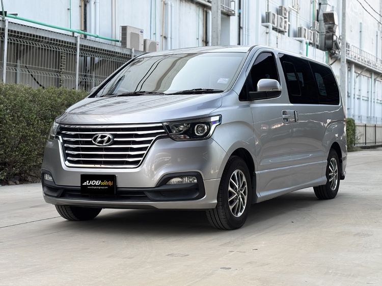 Hyundai H-1  2019 2.5 Elite Utility-car ดีเซล ไม่ติดแก๊ส เกียร์อัตโนมัติ เทา