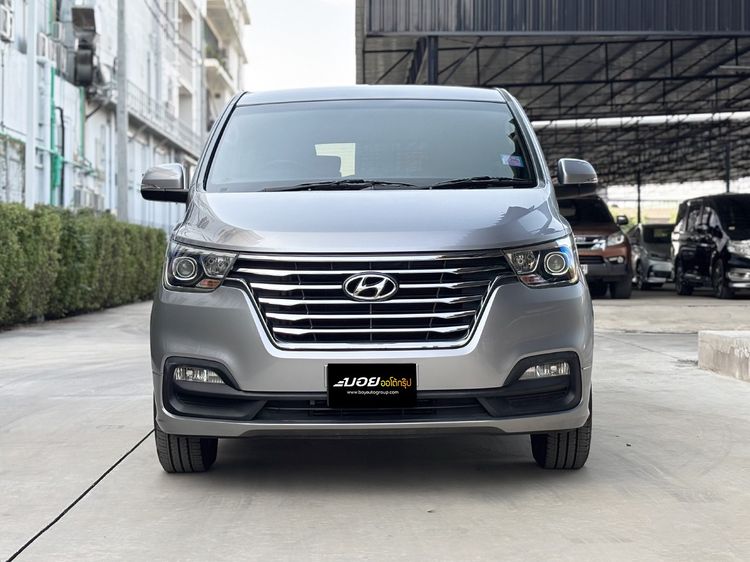 Hyundai H-1 2019 2.5 Elite Utility-car ดีเซล ไม่ติดแก๊ส เกียร์อัตโนมัติ เทา รูปที่ 2