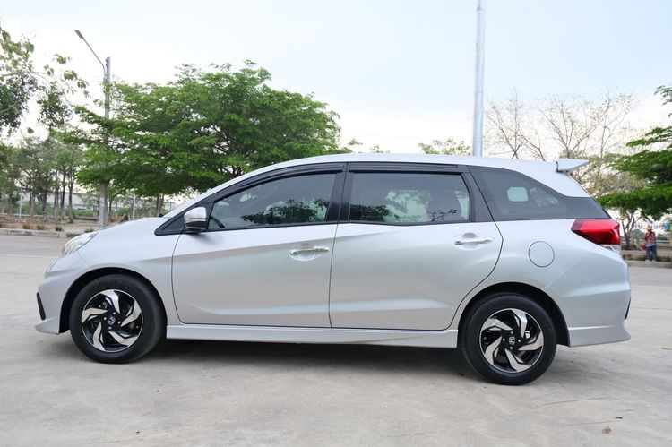 Honda Mobilio 2016 1.5 RS Sedan เบนซิน ไม่ติดแก๊ส เกียร์อัตโนมัติ บรอนซ์เงิน รูปที่ 4