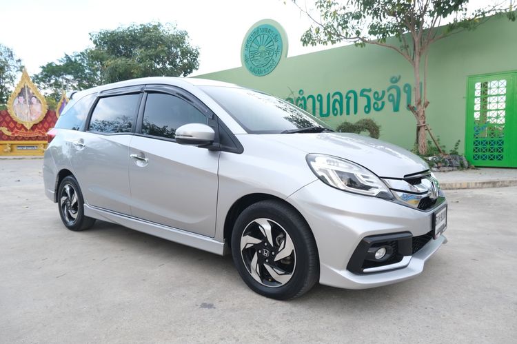 รถ Honda Mobilio 1.5 RS สี บรอนซ์เงิน