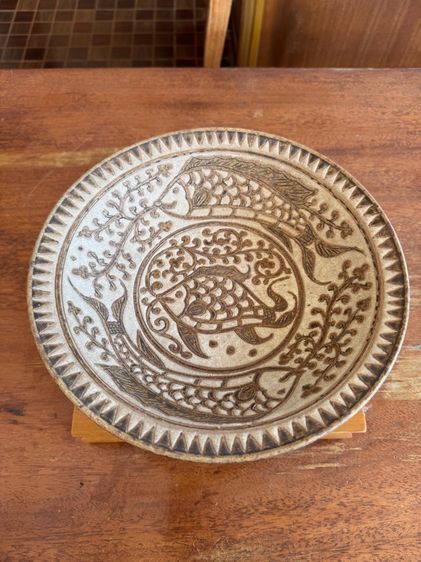 พานสังคโลกลายทองโบราณ รูปที่ 2