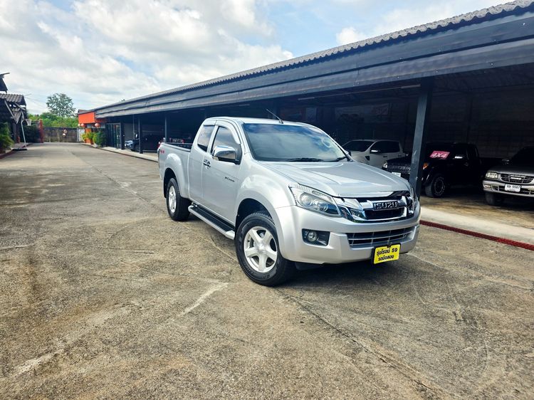 รถ Isuzu D-MAX 3.0 V-Cross Z Prestige 4WD สี บรอนซ์เงิน