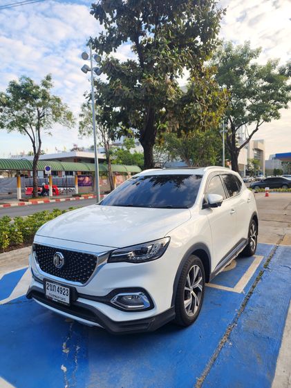 MG HS 2021 PHEV 1.5 SUV AT Sedan ปลั๊กอินไฮบริด (PHEV) ไม่ติดแก๊ส เกียร์อัตโนมัติ ขาว รูปที่ 2