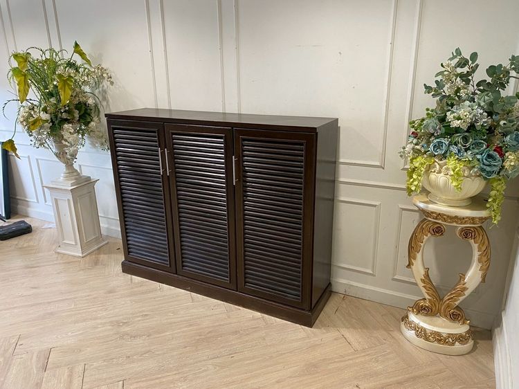 ตู้วางรองเท้าไม้ 3 บานเปิด สีน้ำตาลเข้ม รูปที่ 3