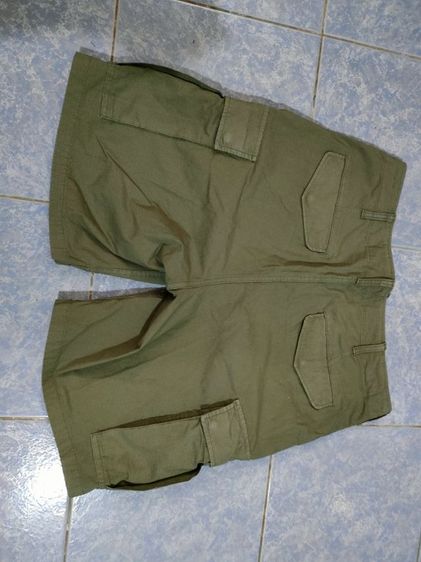ขายกางเกงขาสั้นสีเขียวไม่มีขาดปะเอว34ยาว20แบรนยูนิโค่ราคารส