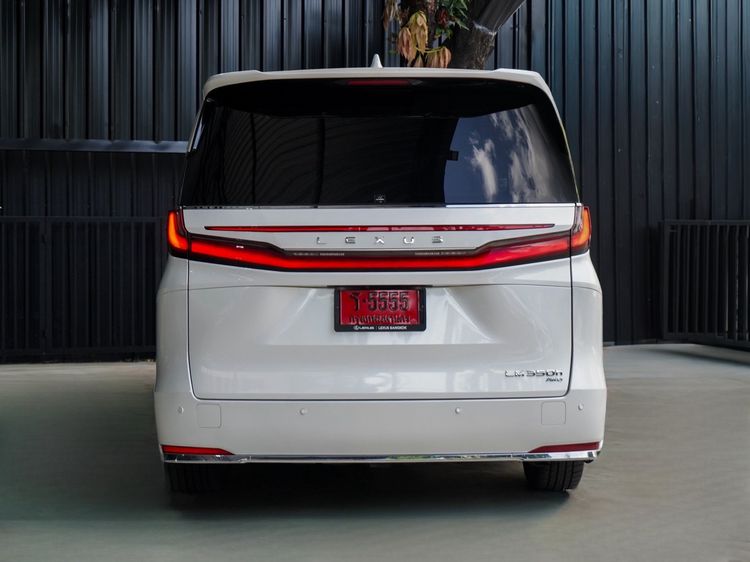 Lexus LM350h 2024 Executive 7-seat Utility-car ไฮบริด ไม่ติดแก๊ส เกียร์อัตโนมัติ ขาว รูปที่ 2