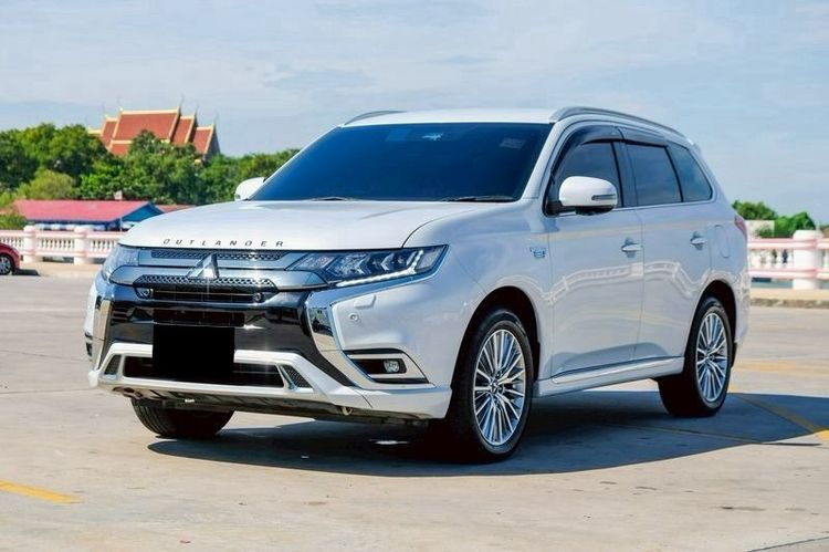 รถ Mitsubishi Outlander Phev 2.4 GT Premium 4WD สี ขาว