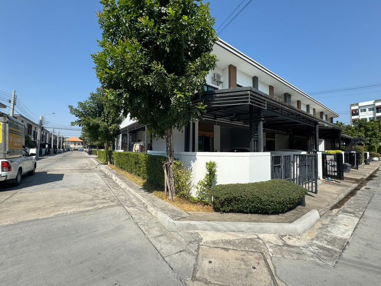 มีบางส่วน ขายทาวน์โฮมหลังมุม ยูนิโอ ทาวน์ เพชรเกษม 110 ใกล้ MRT หลักสอง พร้อมเข้าอยู่ ต่อเติมเต็ม (ไม่รับนายหน้า) รูปที่ 2