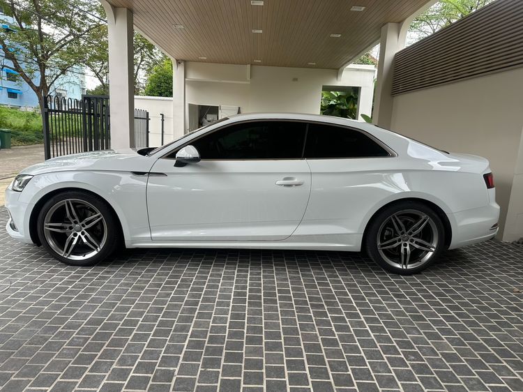 Audi Audi A5  2017 Coupe 40 TFSI S line Sedan เบนซิน ไม่ติดแก๊ส เกียร์อัตโนมัติ ขาว รูปที่ 2