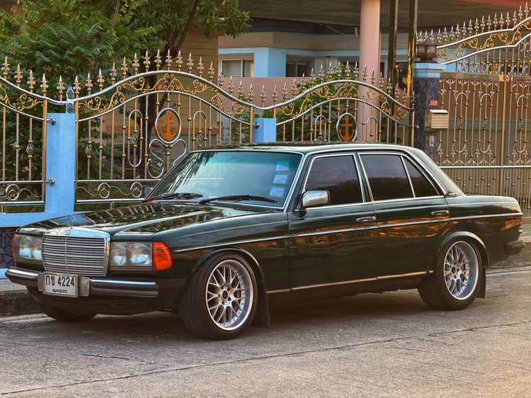 รถ Mercedes-Benz No group 300D สี ดำ