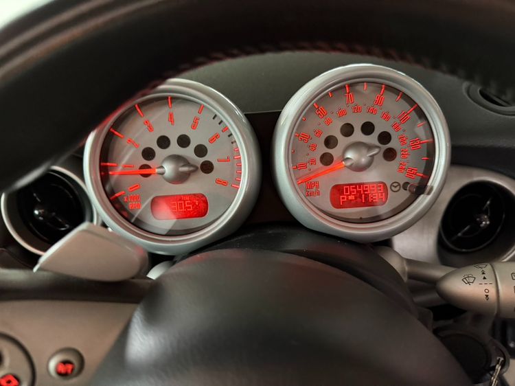 Mini COOPER 2005 รุ่นย่อยอื่นๆ Sedan เบนซิน ไม่ติดแก๊ส เกียร์อัตโนมัติ ดำ รูปที่ 4