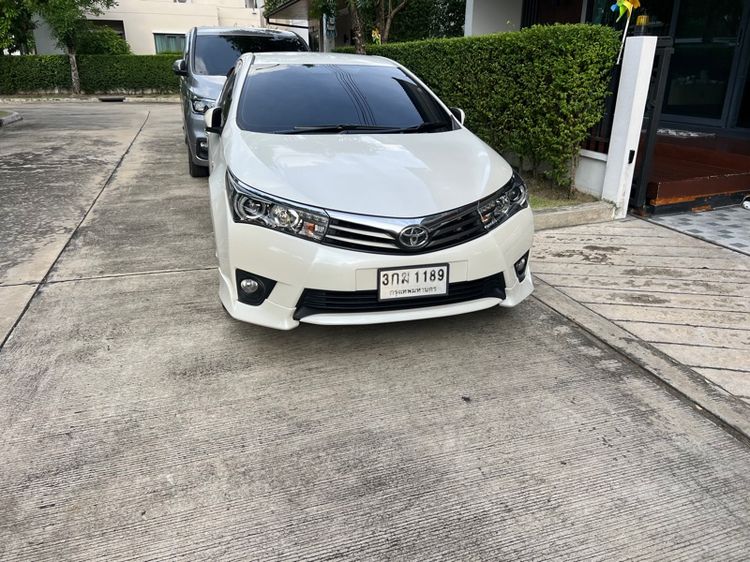 รถ Toyota Altis 1.8 Esport สี ขาว