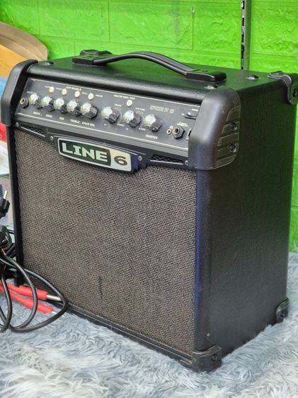 LINE 6 Spider IV 15 แอมป์กีตาร์โมเดลลิ่ง 15W