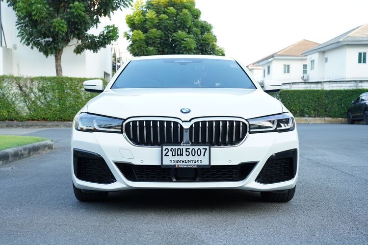 BMW Series 5 2021 530e Sedan เบนซิน ไม่ติดแก๊ส เกียร์อัตโนมัติ ขาว รูปที่ 3