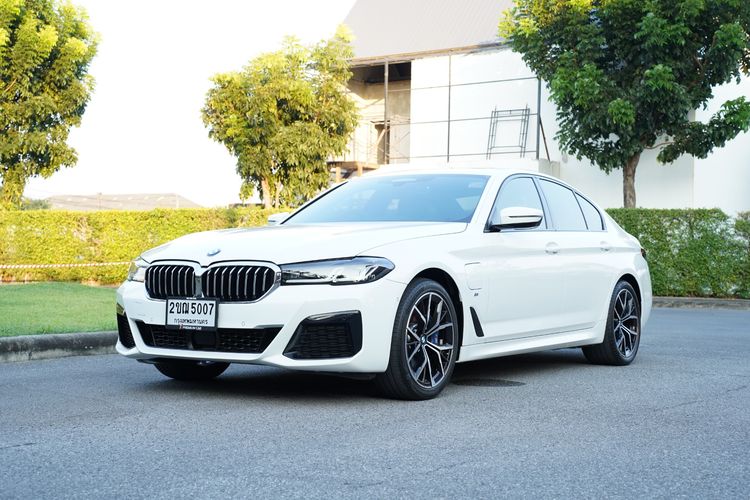 BMW Series 5 2021 530e Sedan เบนซิน ไม่ติดแก๊ส เกียร์อัตโนมัติ ขาว รูปที่ 4