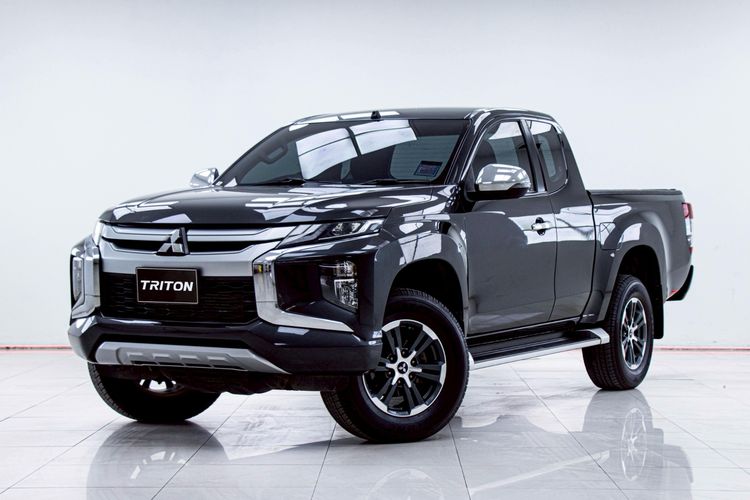 รถ Mitsubishi Triton 2.4 GT Plus สี เทา