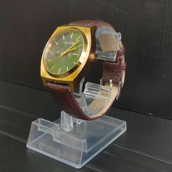 Nixon Time Teller Deluxe หน้าปัดดำ ตัวเรือนทอง รูปที่ 2